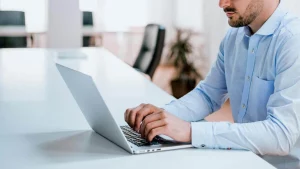 How to manage business accounts online